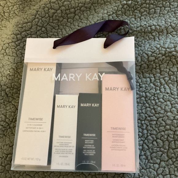 Mary Kay TimeWise Normal/Dry Skincare Set